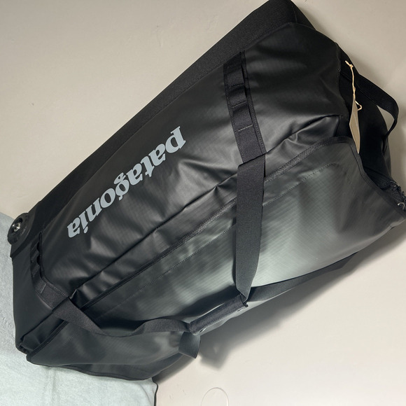 NWT Patagonia Black Hole Wheeled Duffel 100L 49388 Mint Cond. TPU DWR Ripstop - Picture 2 of 16